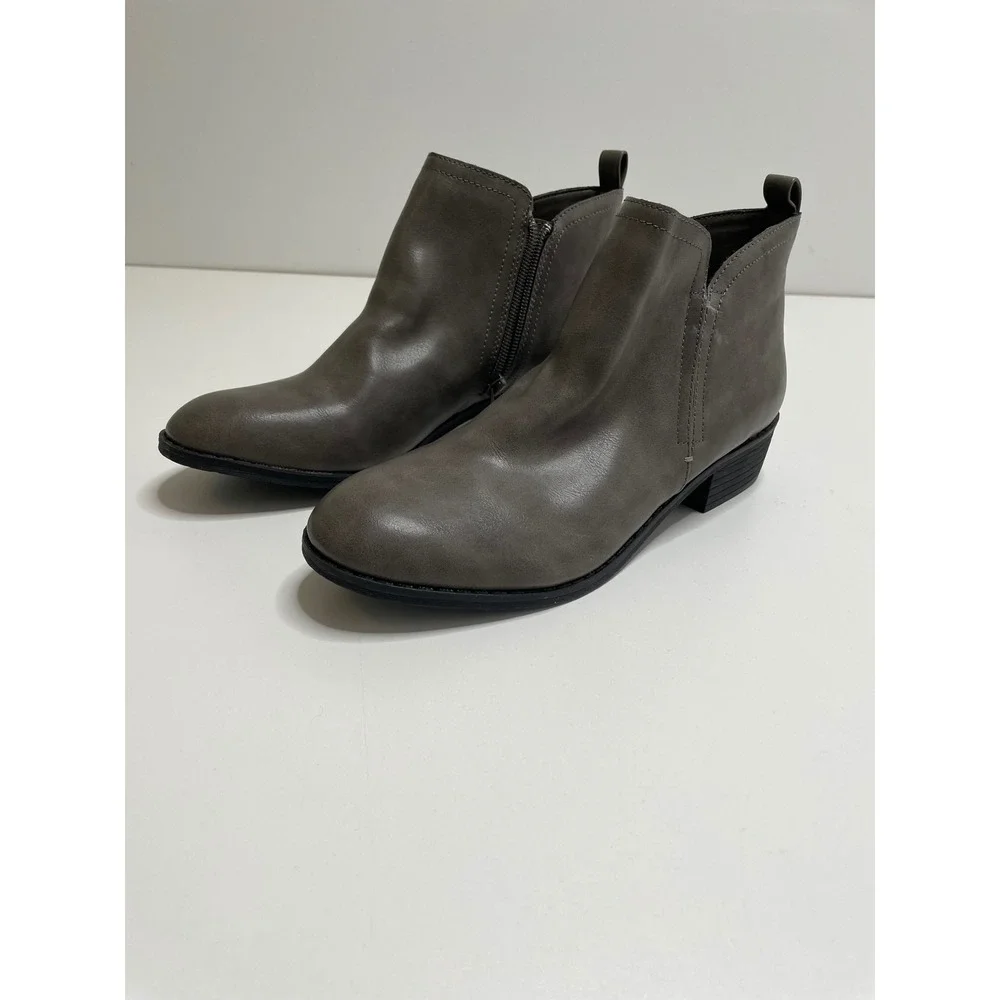 American Rag Cadee Womens‎ Ankle Boots Grey Taupe Block Heel Booties Size 9.5 M
